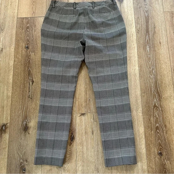 Calvin Klein Women’s Gray Plaid Cropped Dress Pants with Pockets Size 6 GUC - Picture 9 of 9